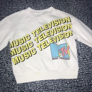 3/10 NWOT Cropped MTV Sweatshirt